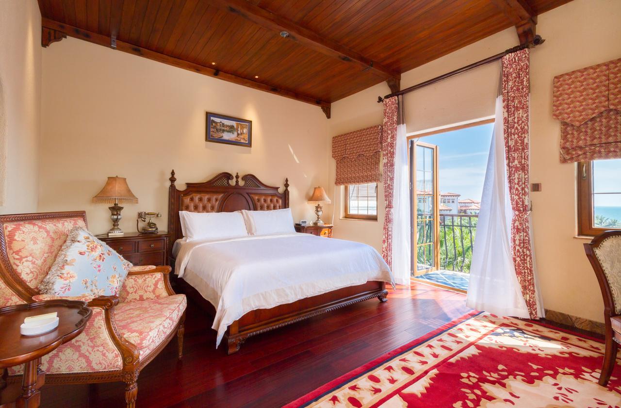 Best Western Premier International Resort Hotel Sanya Buitenkant foto