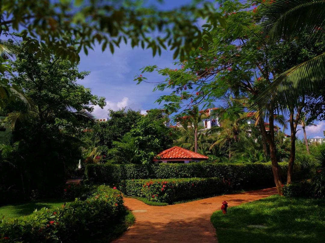 Best Western Premier International Resort Hotel Sanya Buitenkant foto
